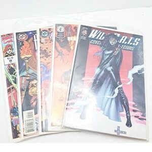 Marvel DC Comics Lot of‎ 8 Comic Books WildC.A.T.S Aliens Collectible